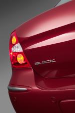 Buick LaCrosse 2005 года